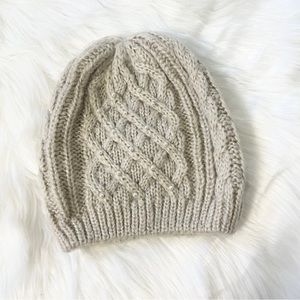 ✨ Pretty Faux Pearl Embellished Cozy Cream Beige Knitted Beanie Hat